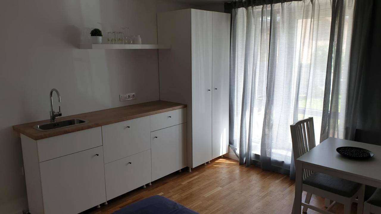 Muziejaus 10 Studija Lägenhet Anykščiai Exteriör bild